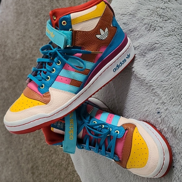 Shoes - Picture 8 of 8